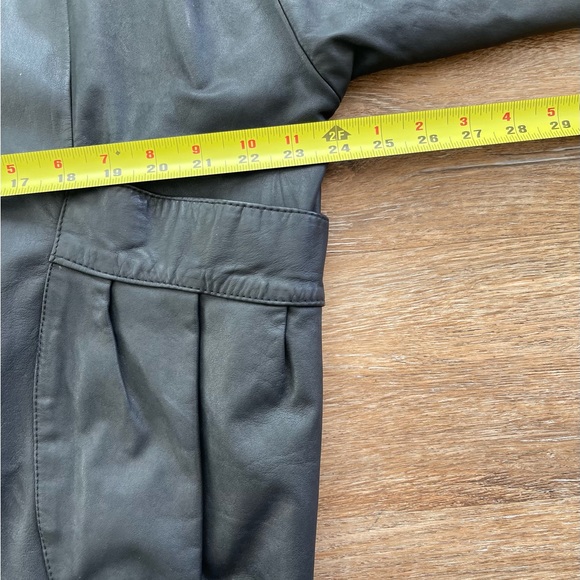 Vintage Pelle New York Milano Women's Black Genuine Leather Coat Size Medium - Picture 6 of 10